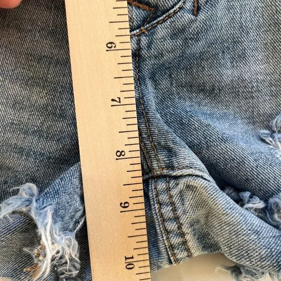 FREE PEOPLE Denim Shorts Womens Sz W 26 Blue Daisy Dukes Distressed Jean Summer - Picture 13 of 16